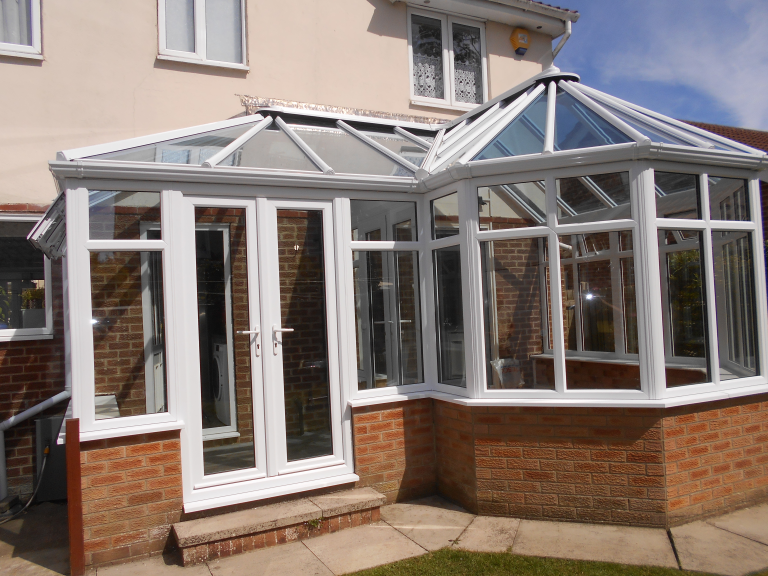 P Shaped style conservatory in White